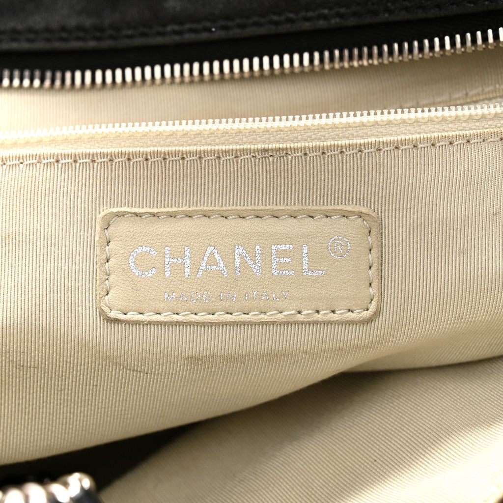 Calfskin Chain Around Bowler Black