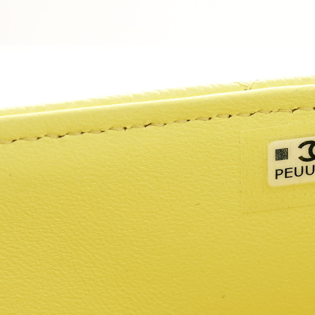 Caviar Quilted Retro Mini Twist Top Handle Clutch Flap Light Yellow