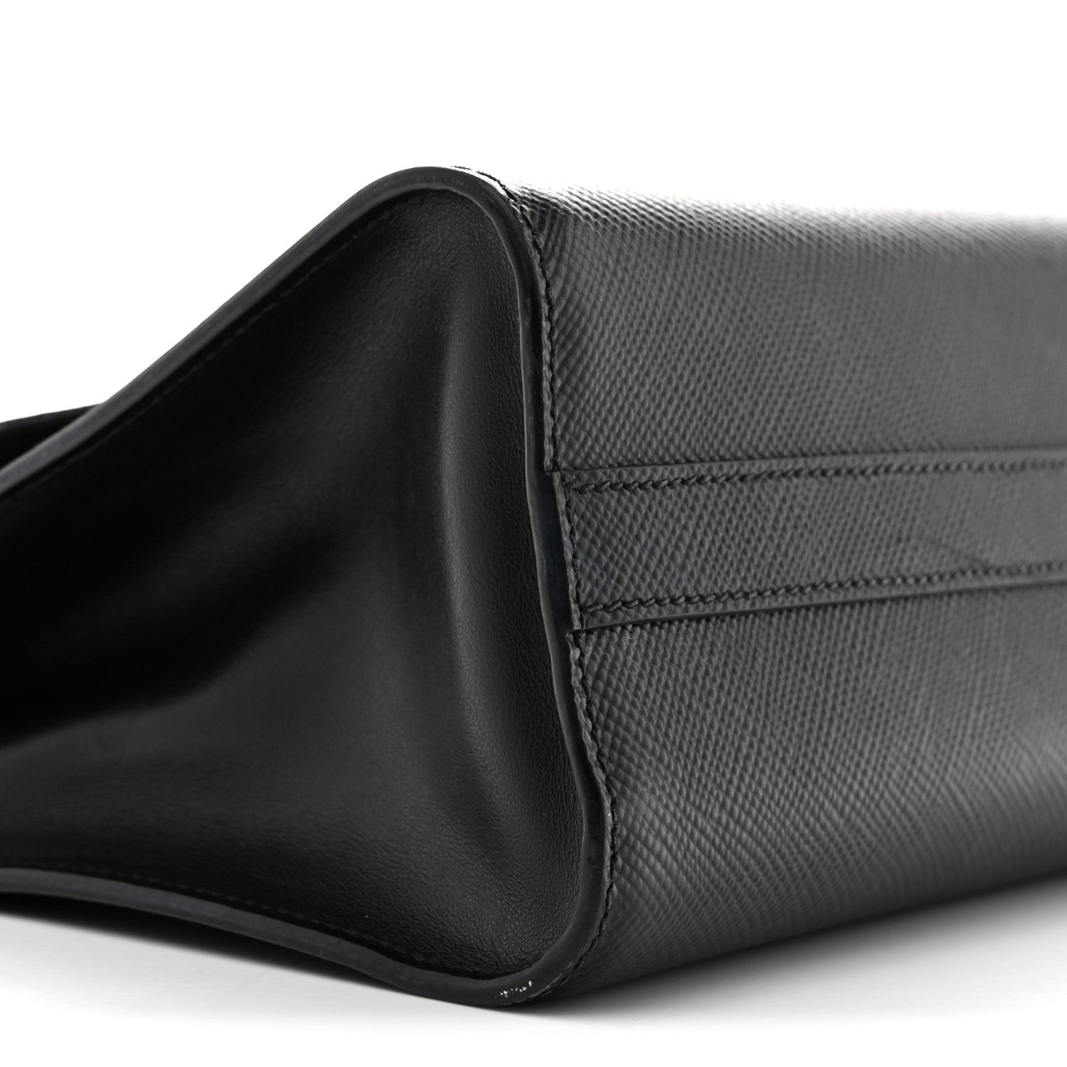 Saffiano Cuir Calfskin Monochrome Envelope Flap Chain Shoulder Bag Black