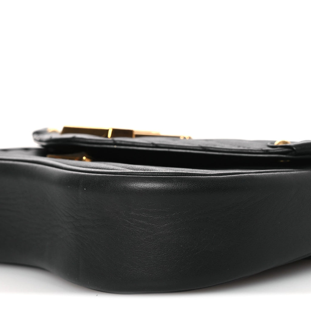 Calfskin New Wave Chain PM Black