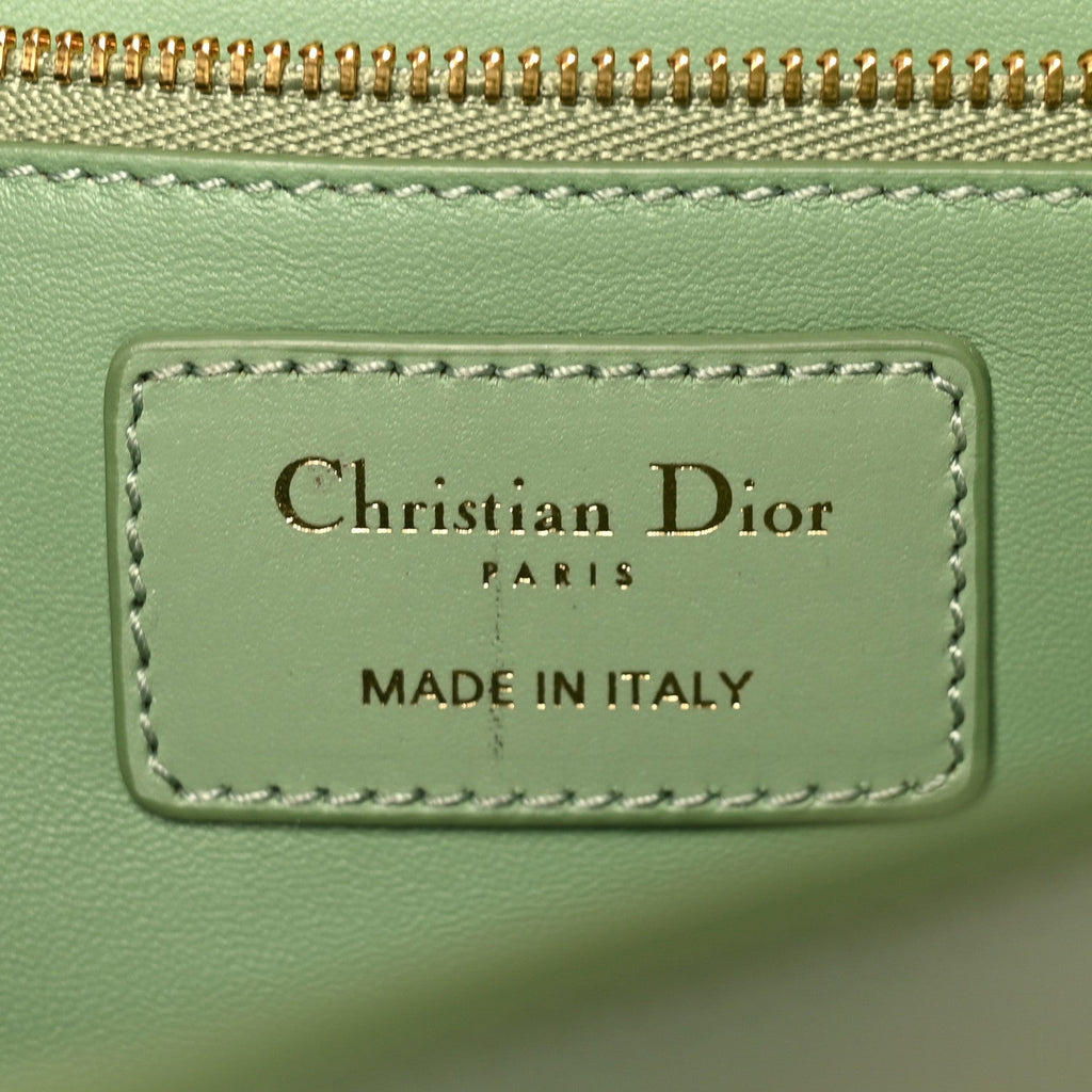 Smooth Calfskin 30 Montaigne Flap Bag Mint Green