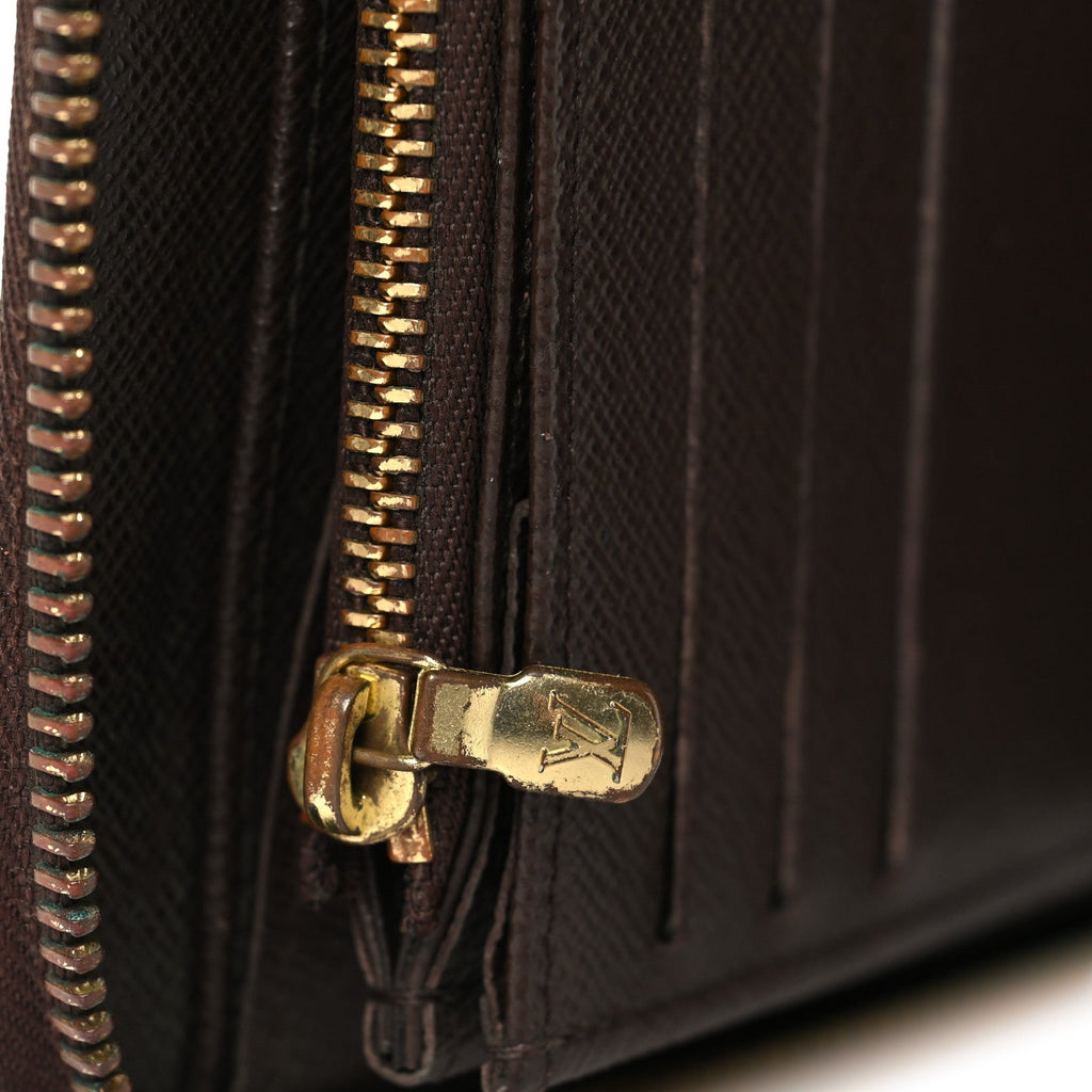 Damier Ebene Zippy Organizer Wallet