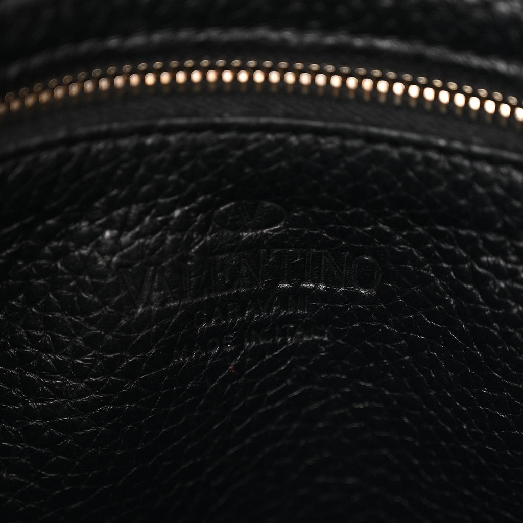 Pebbled Calfskin Mini Rockstud Flip-Lock Messenger Bag Black