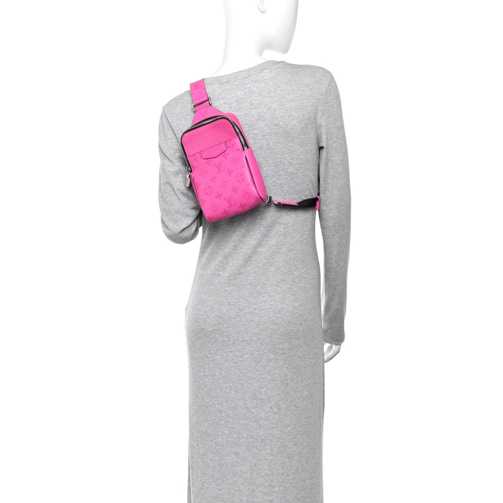 Taigarama Outdoor Slingbag Fuchsia
