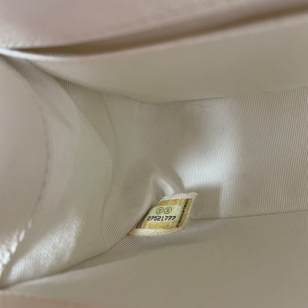Chanel Medium Le Boy Bag Caviar White 2019