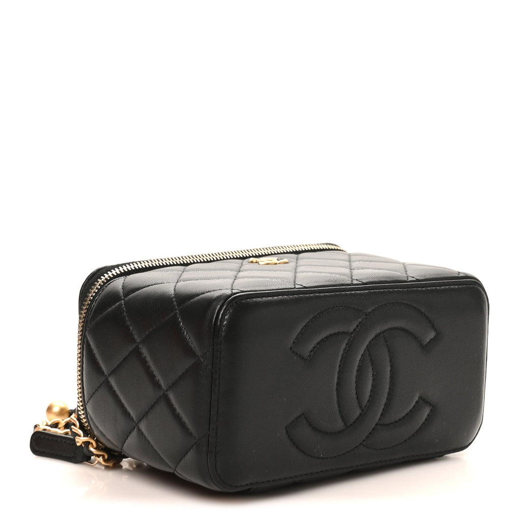 Lambskin Quilted Pearl Crush Small Vanity Case With Chain Black