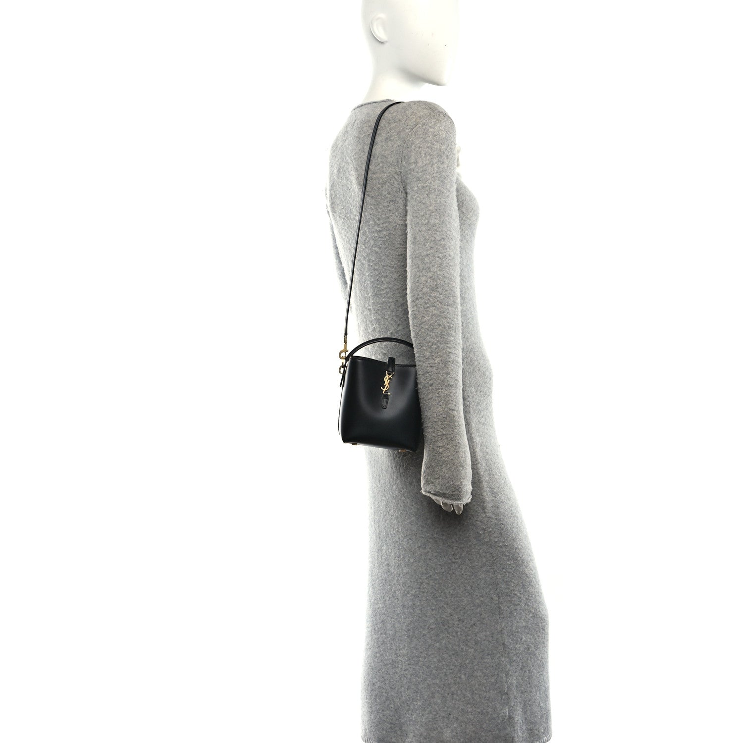 Shiny Calfskin Le 37 Mini Bucket Bag Black