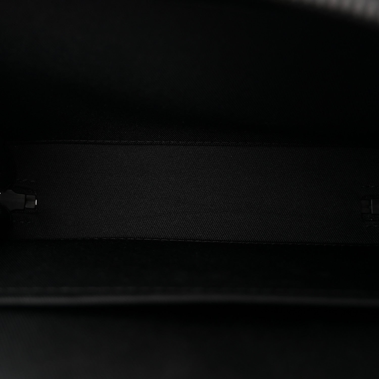 Taurillon Monogram Soft Trunk Black