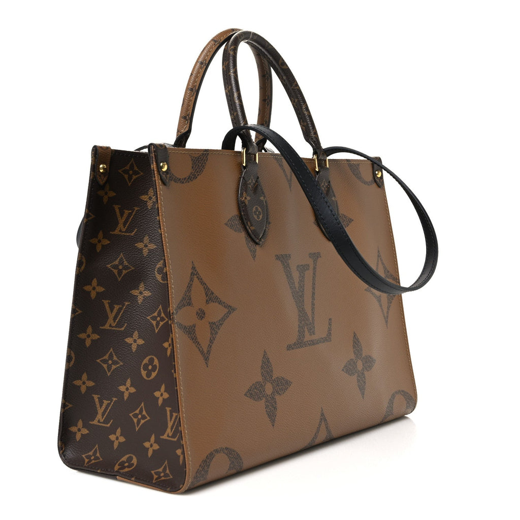 Reverse Monogram Giant Onthego MM