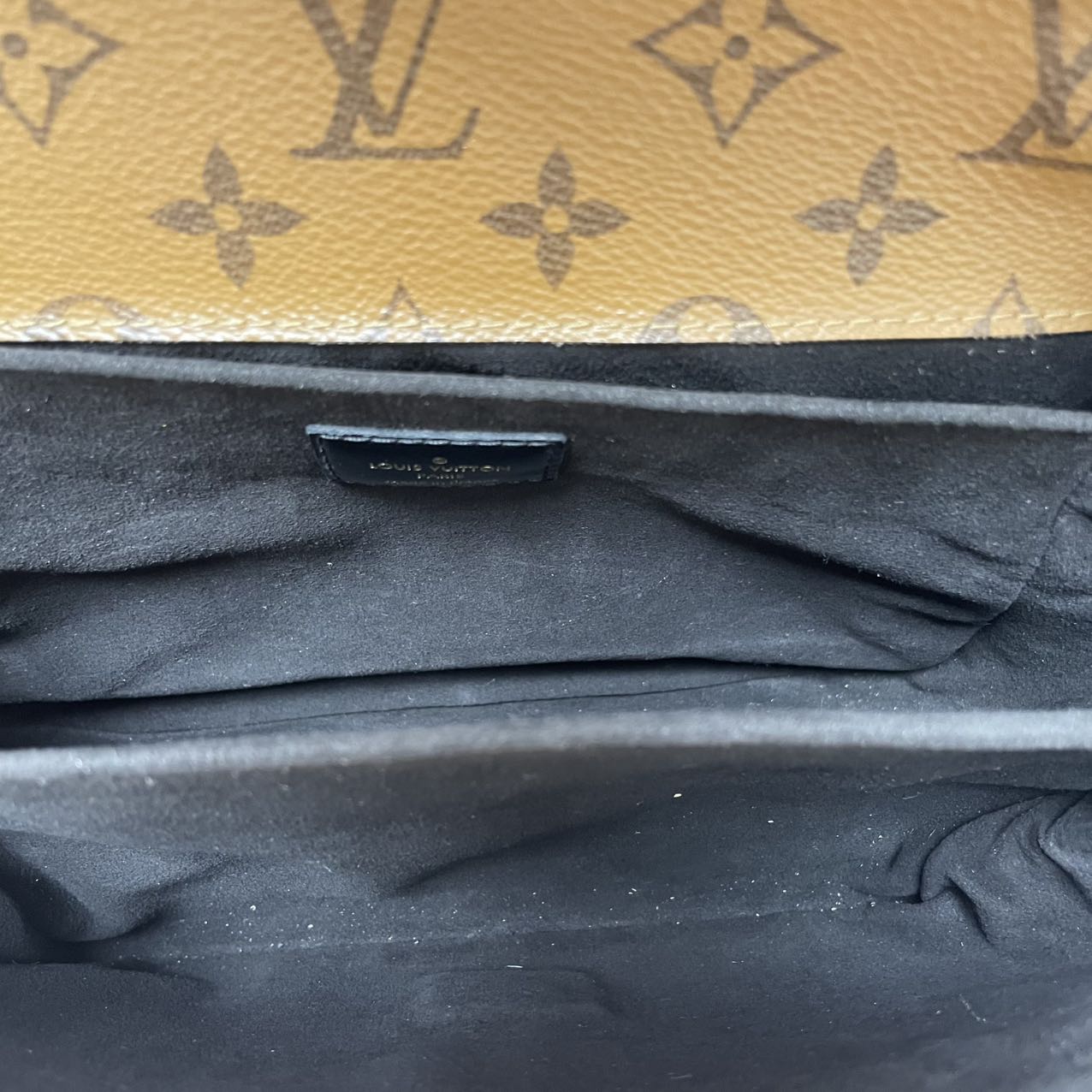 Louis Vuitton Monogram Pochette Metis MM Hand Bag 2019