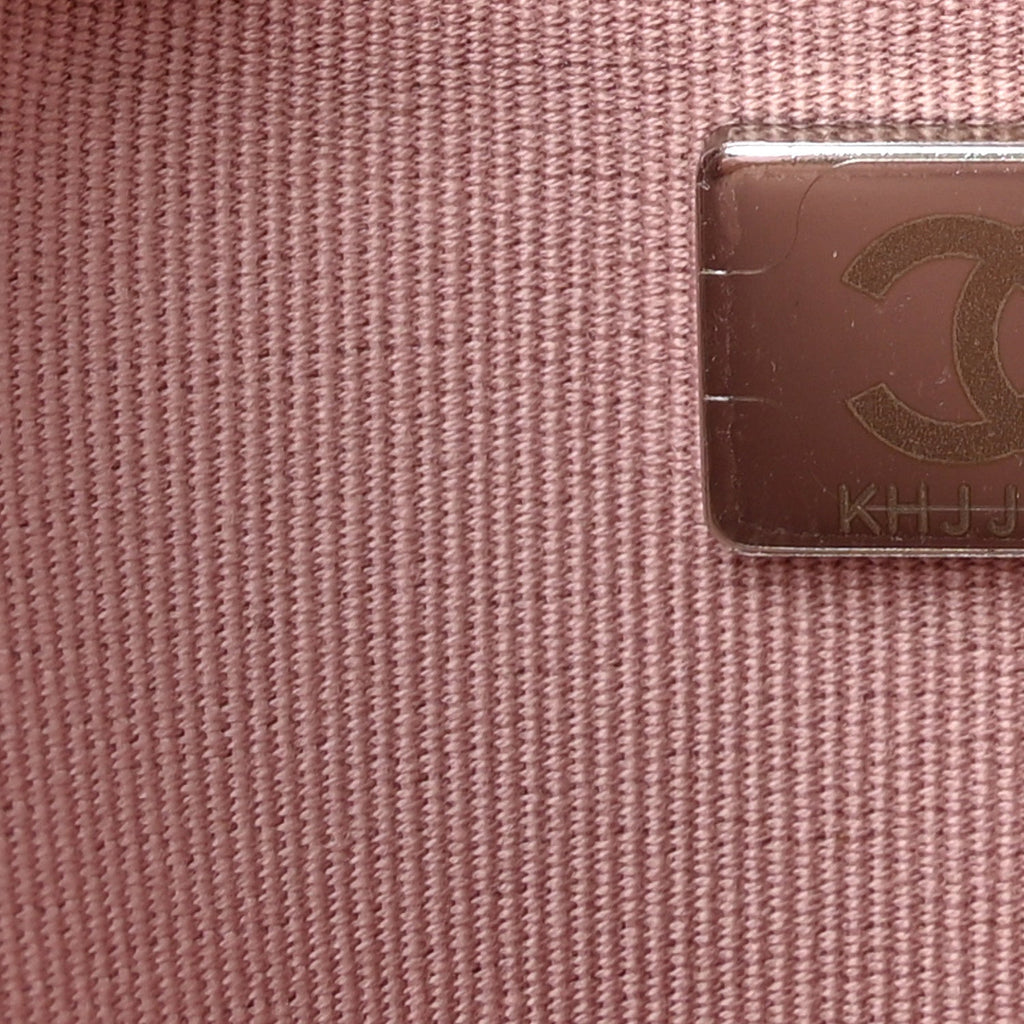 Caviar Quilted Wallet on Chain WOC Light Pink