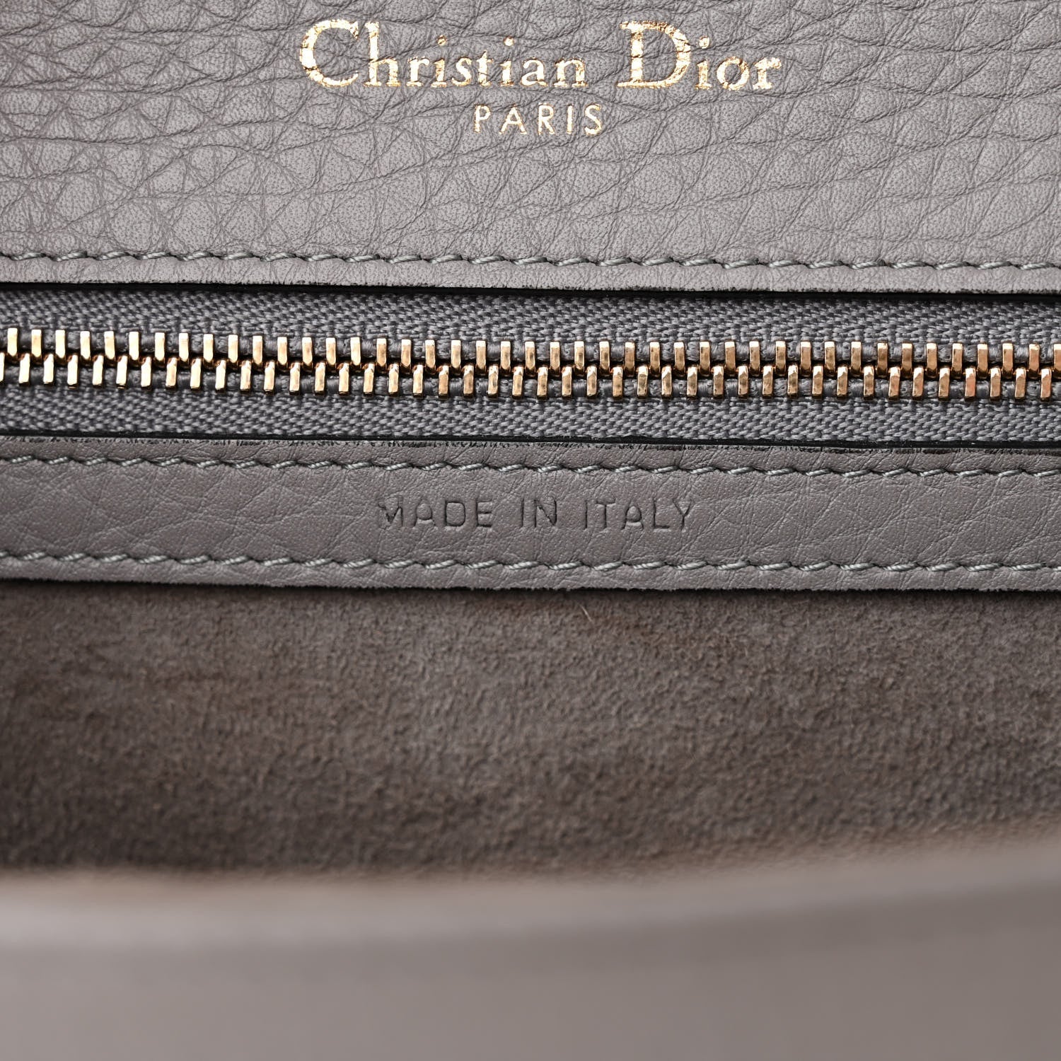Grained Calfskin Medium Diorama Flap Bag Gris