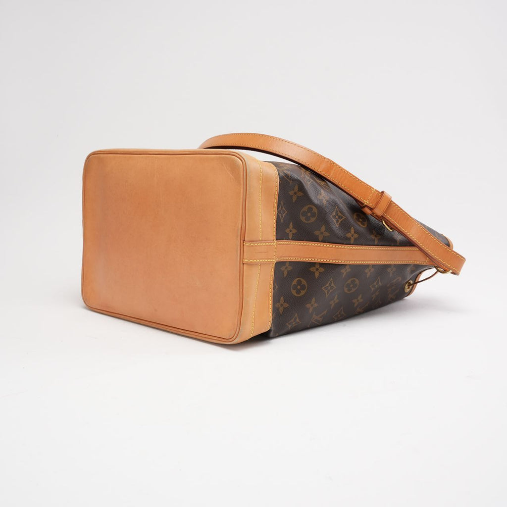 Louis Vuittion Sac Noe Grand Monogram Canvas 2013