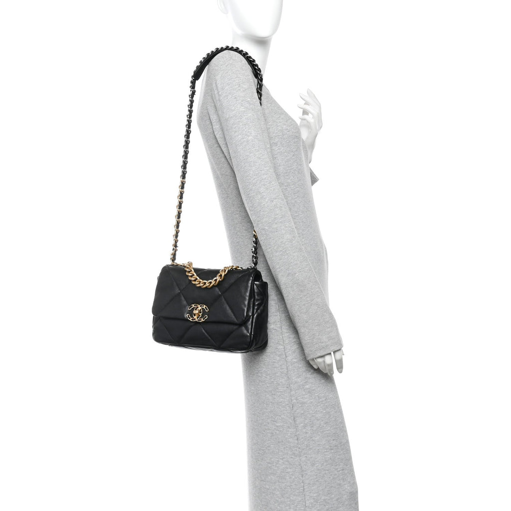 Lambskin Quilted Medium Chanel 19 Flap Black
