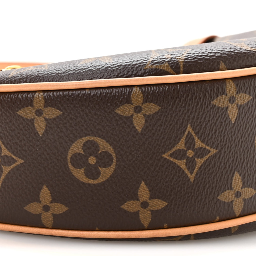 Monogram Loop