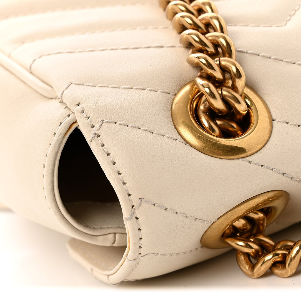 Calfskin Matelasse Small GG Marmont Shoulder Bag White