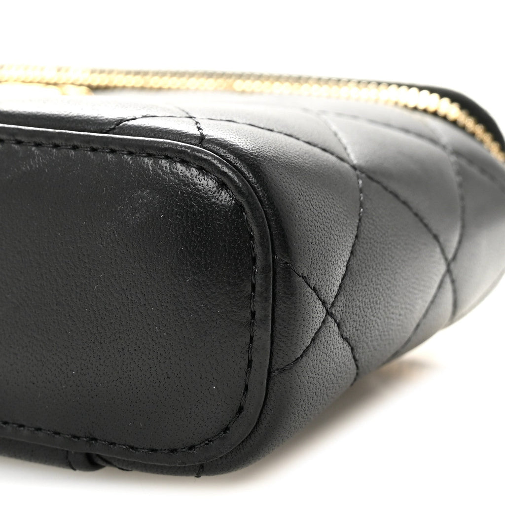 Lambskin Quilted Resin Vanity Case With Chain Black