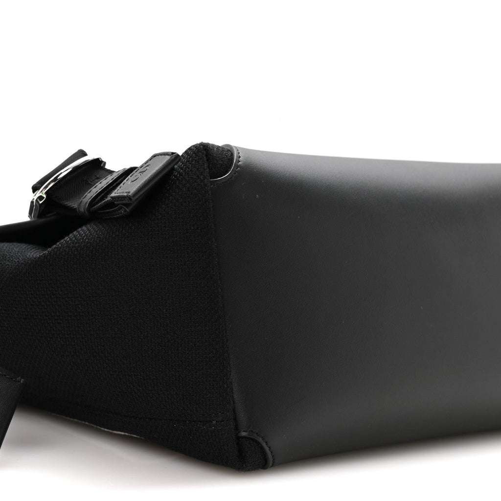 Canvas Embroidered Medium Jett Messenger Black White