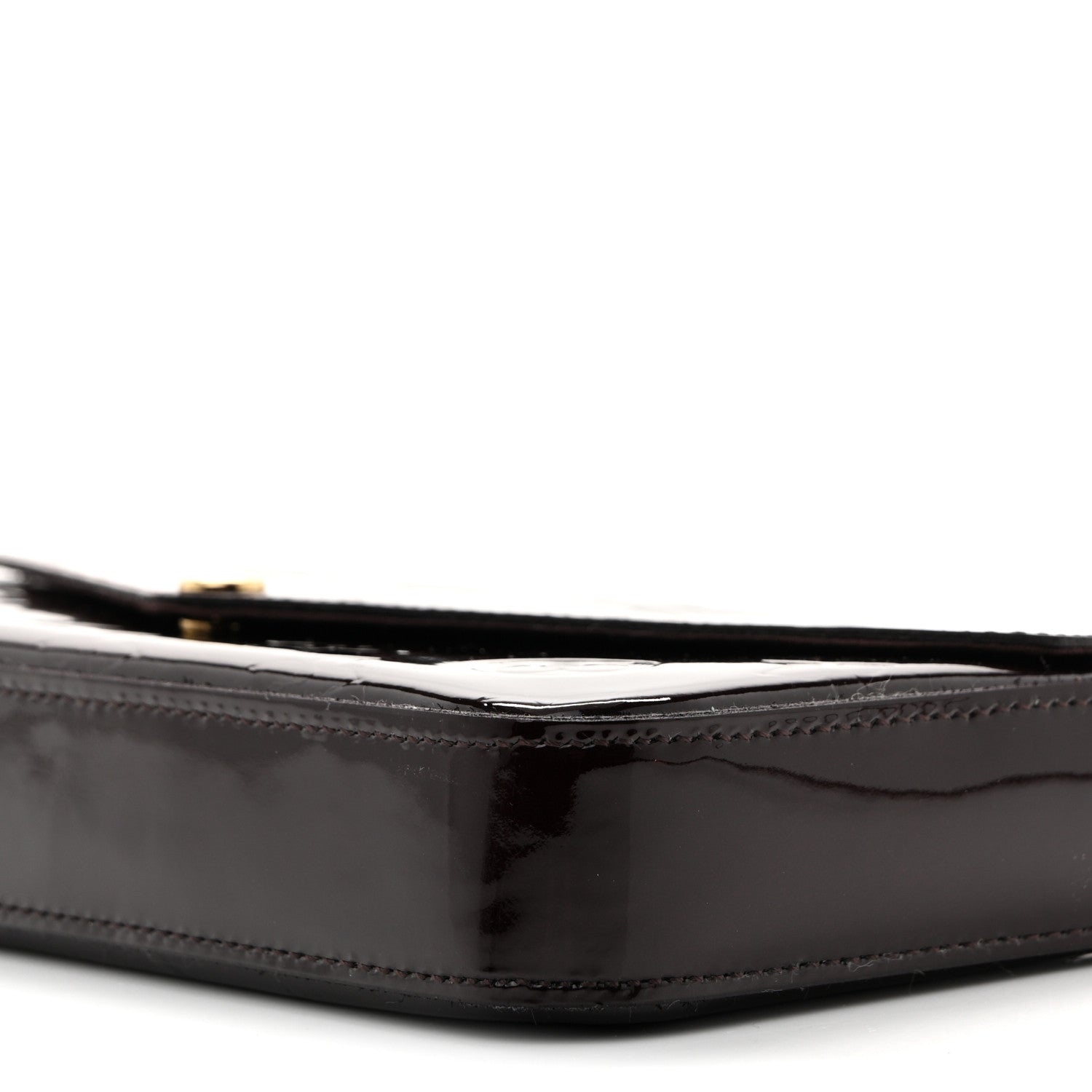 Vernis Pochette Felicie Chain Wallet Amarante