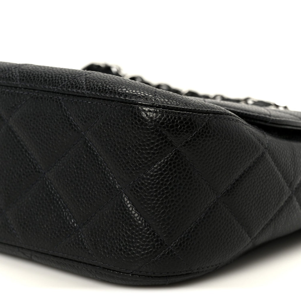 Caviar Quilted Jumbo Single Flap Black