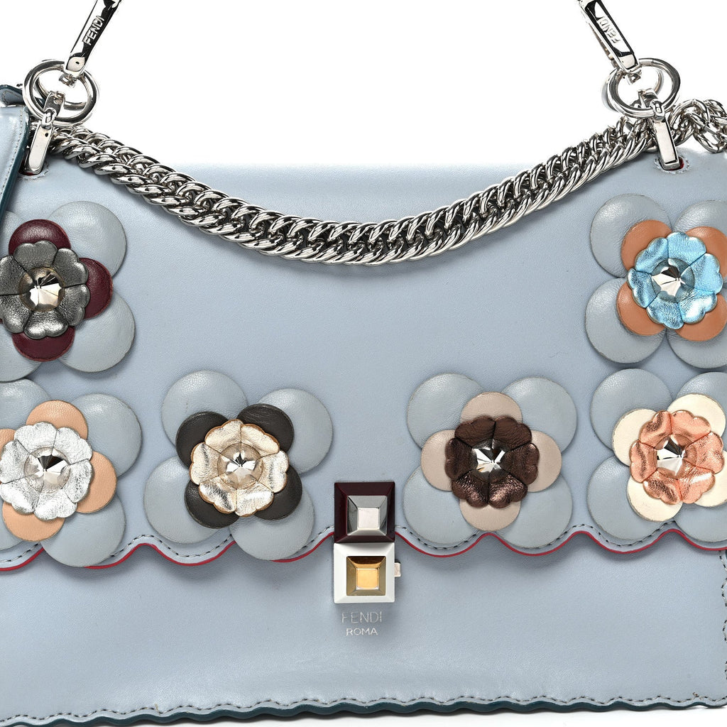 Vitello Liberty Lucido Flowerland Scalloped Studded Kan I Shoulder Bag Azzurro Polvere Multicolor
