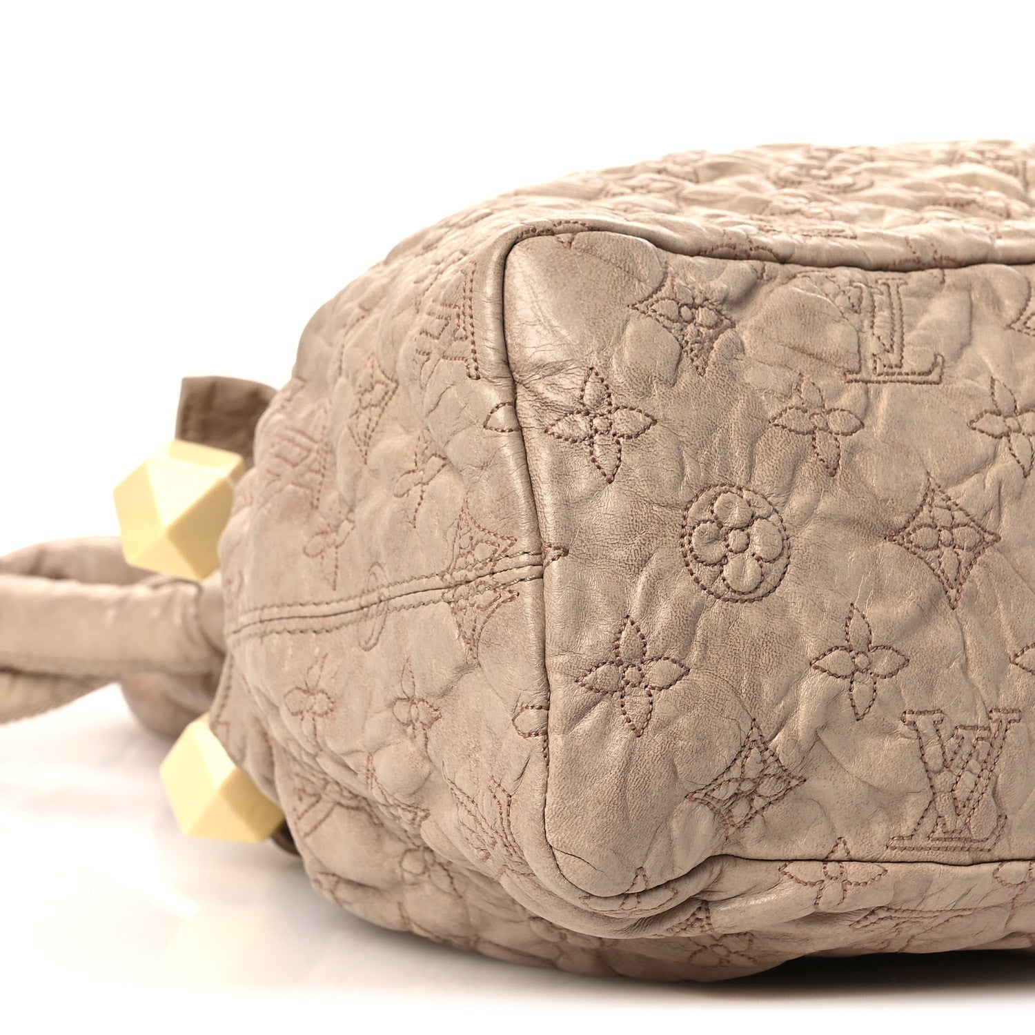 Lambskin Olympe Stratus PM Ecru