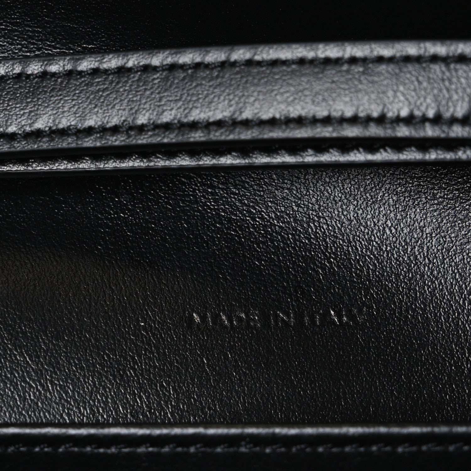 Shiny Calfskin Triomphe Margo Wallet on Chain Black