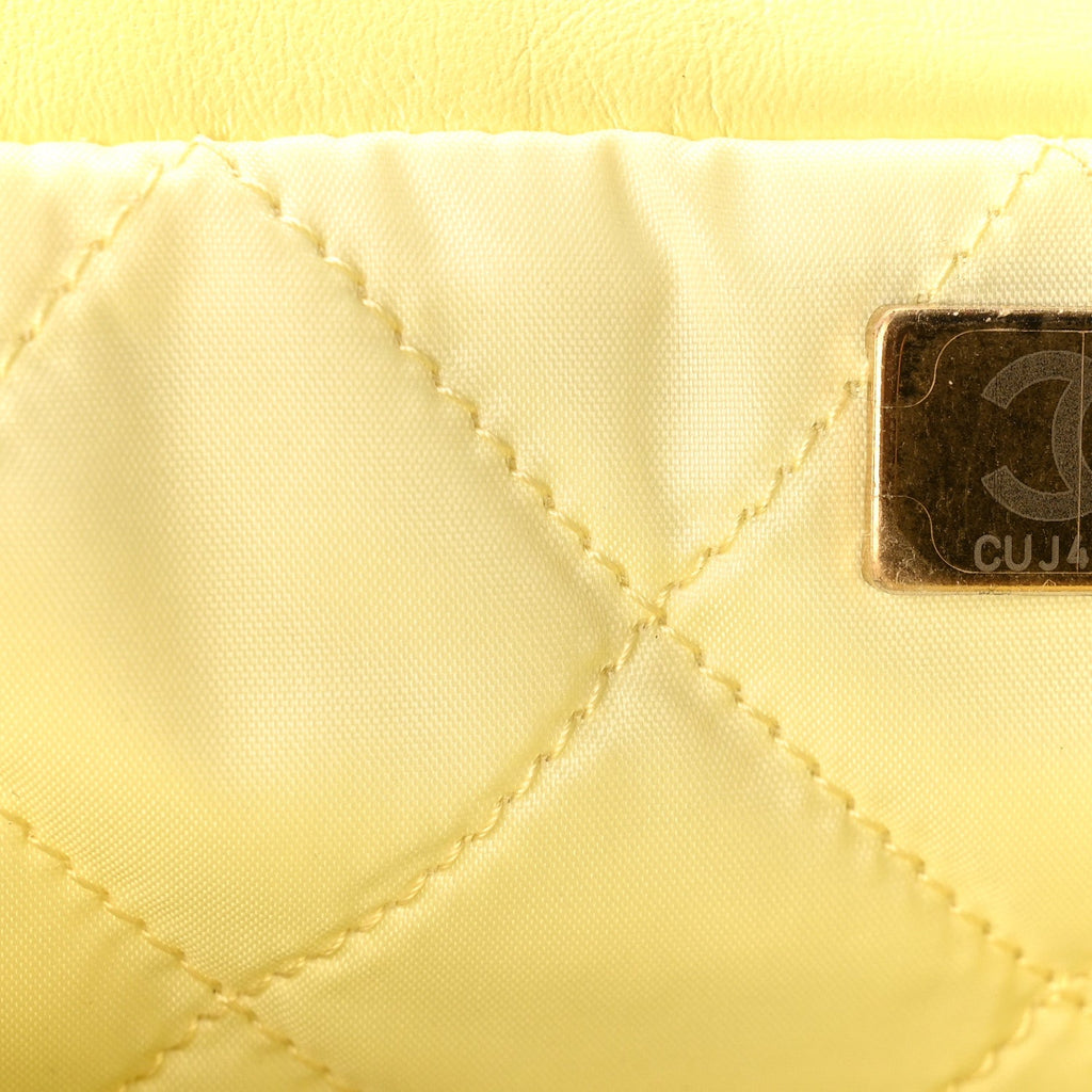 Shiny Calfskin Eyelet CC Small Chanel 22 Light Yellow