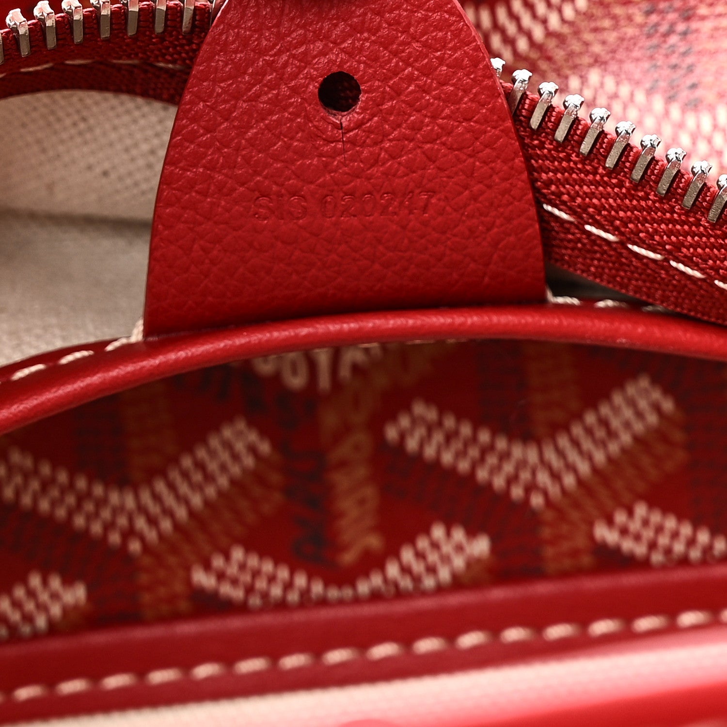Goyardine Artois MM Red