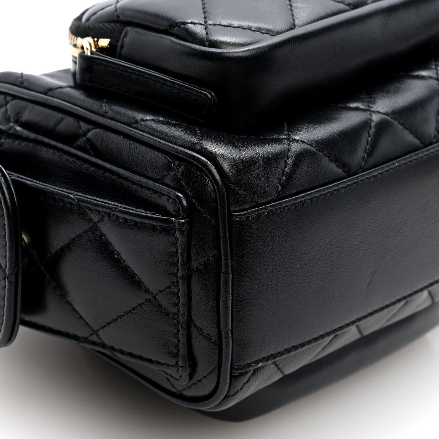 Shiny Crumpled Lambskin Quilted Small Preppy Pocket Camera Case Black