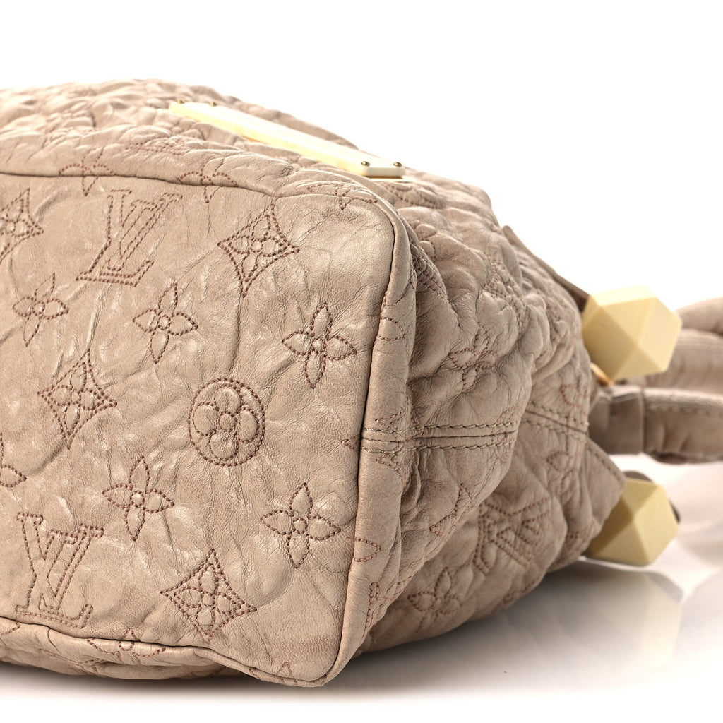 Lambskin Olympe Stratus PM Ecru