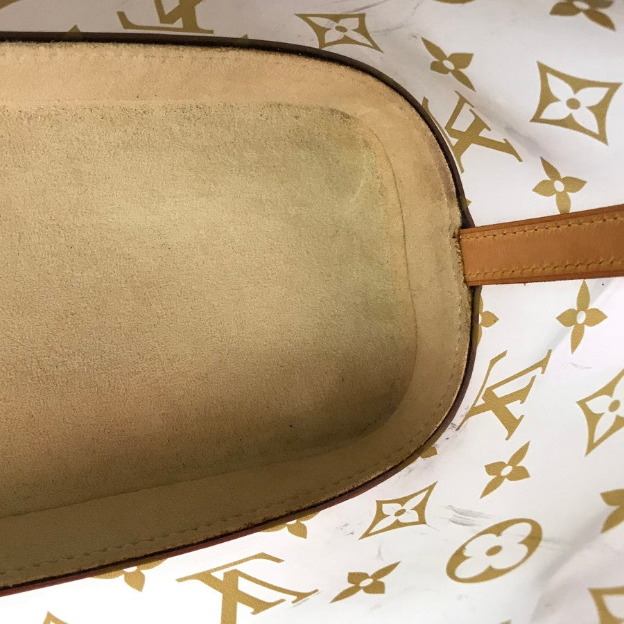 LOUIS VUITTON Kava Amble PM M92502 Hand bag