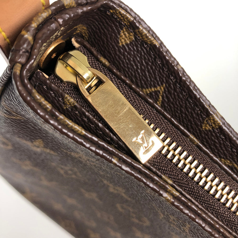 LOUIS VUITTON Monogram Looping MM M51146 Shoulder bag