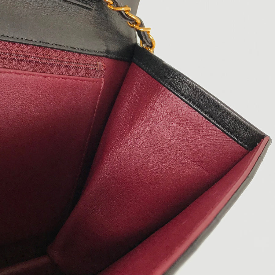 CHANEL Matelasse Shoulder bag