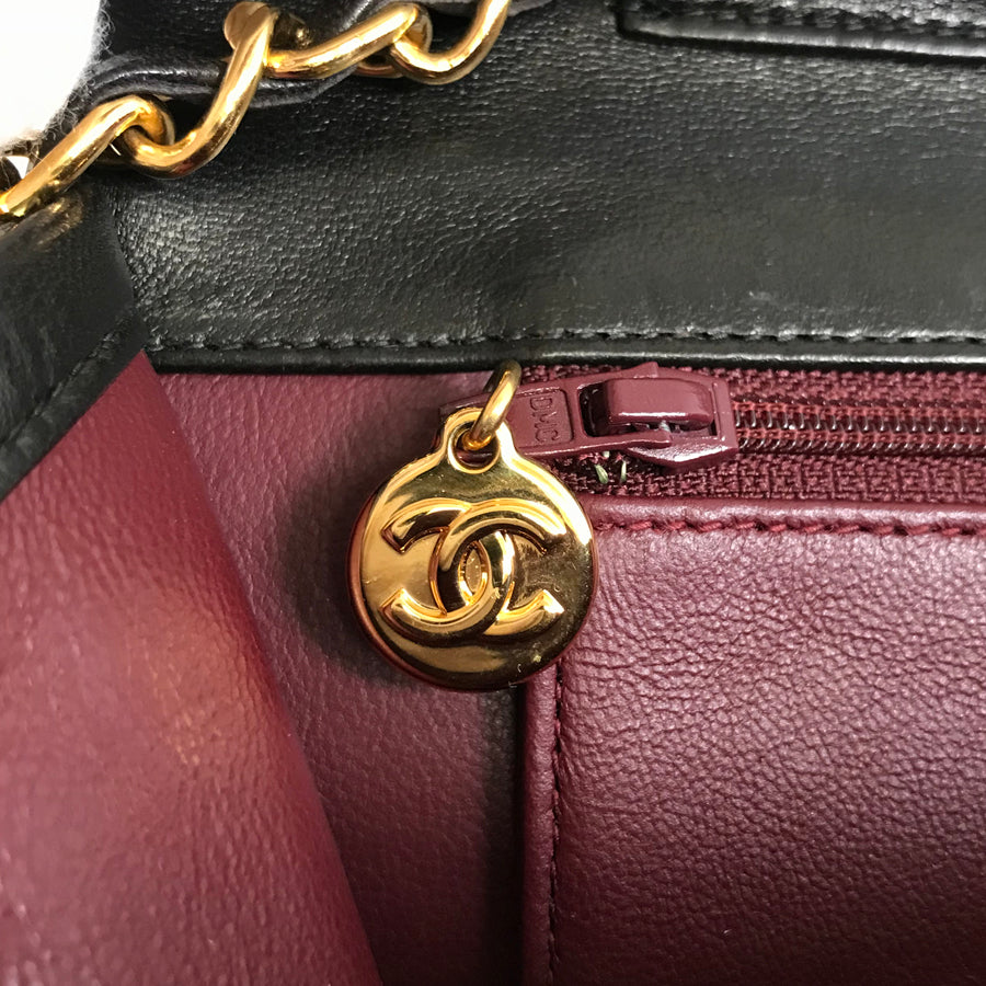 CHANEL Matelasse Shoulder bag