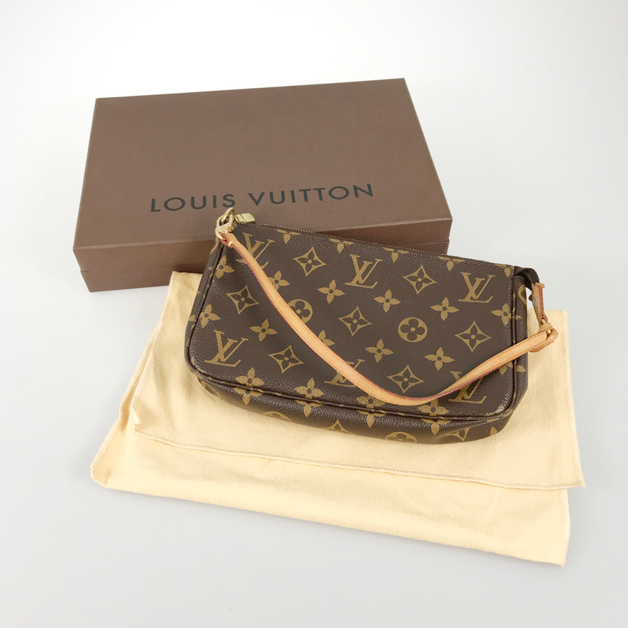 LOUIS VUITTON Monogram Pochette Accessoires M51980 Pouch