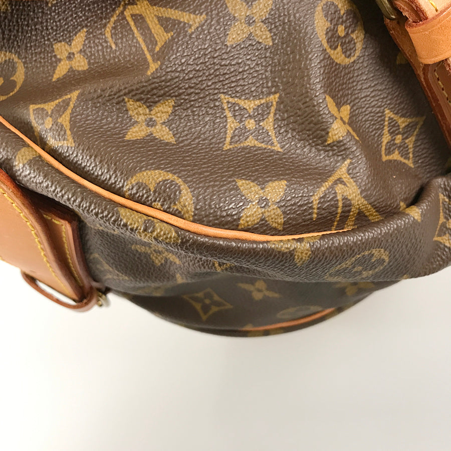 LOUIS VUITTON Monogram Saumur 43 M42252 Shoulder bag