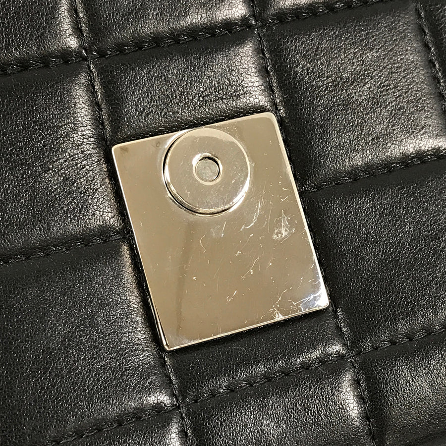 CHANEL Chocolate Bar Shoulder bag