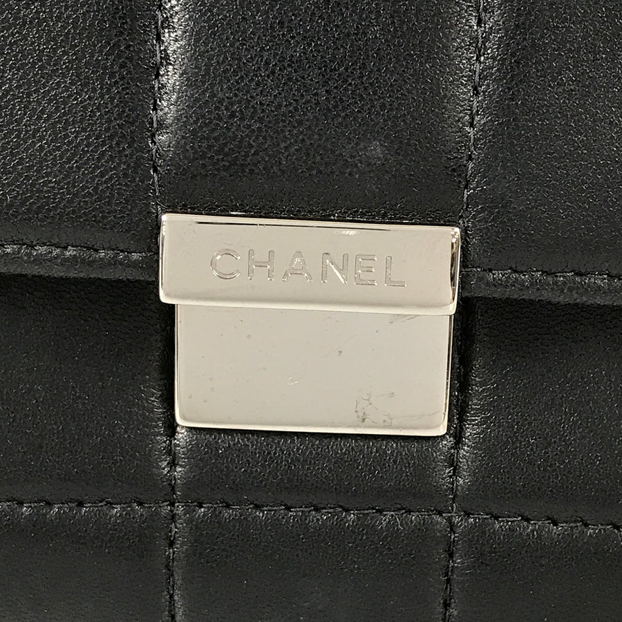 CHANEL Chocolate Bar Shoulder bag