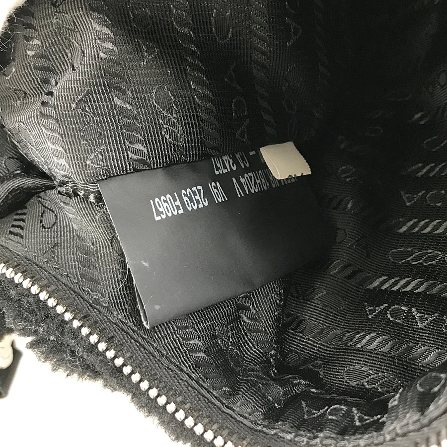 PRADA Re-Edition 2005 1BH204 Shoulder bag