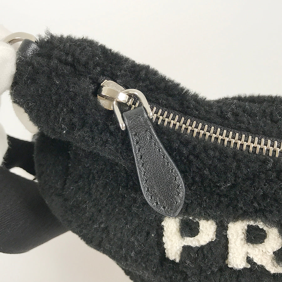 PRADA Re-Edition 2005 1BH204 Shoulder bag