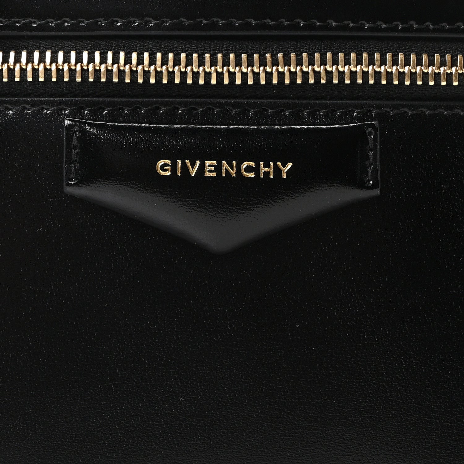 Box Calfskin Antigona Mini Vanity Bag With Chain Black