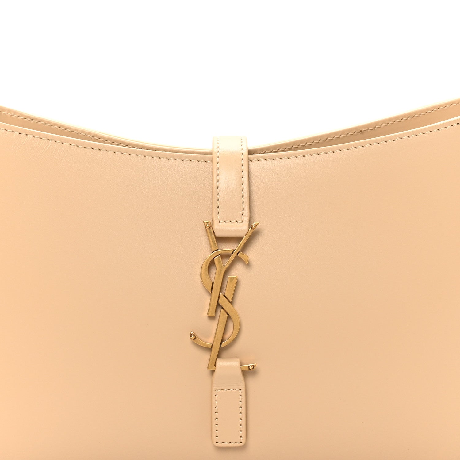 Smooth Calfskin Le 5 A 7 Hobo Ivory