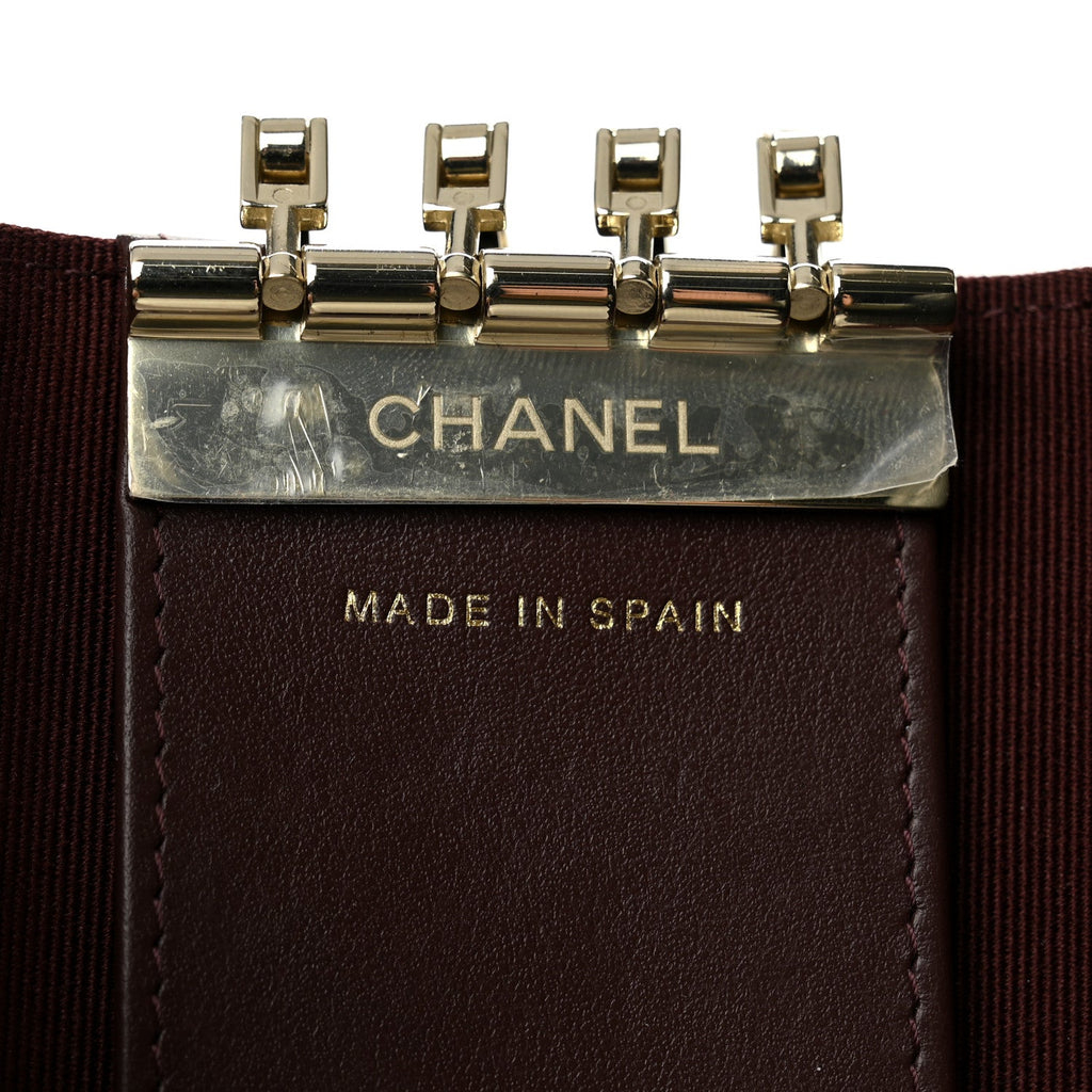 Caviar Quilted Classic 4 Key Holder Wallet Black