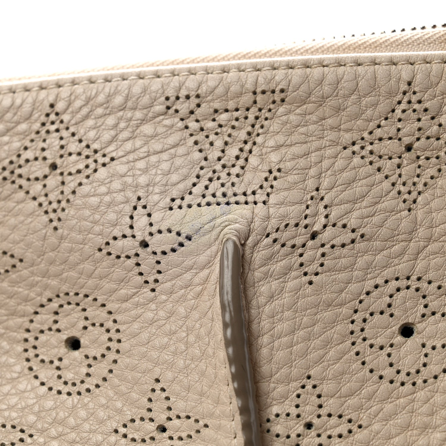Mahina Selene PM  Ivory