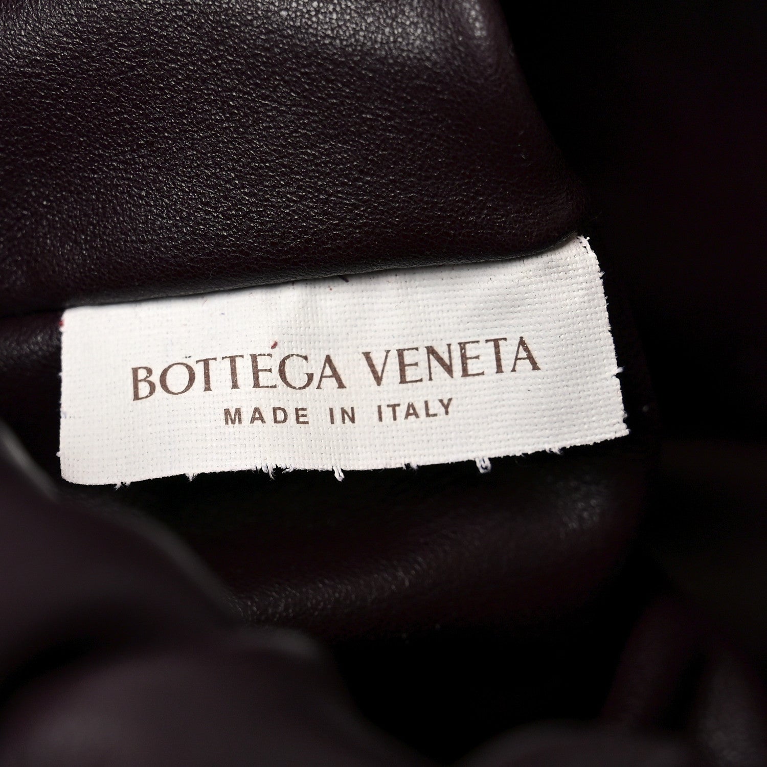 Calfskin The Pouch Chain Grape