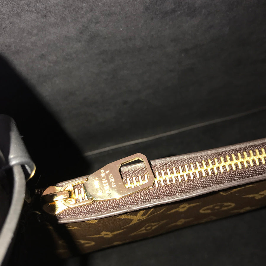 LOUIS VUITTON Monogram Neo Noe M44020 Shoulder bag