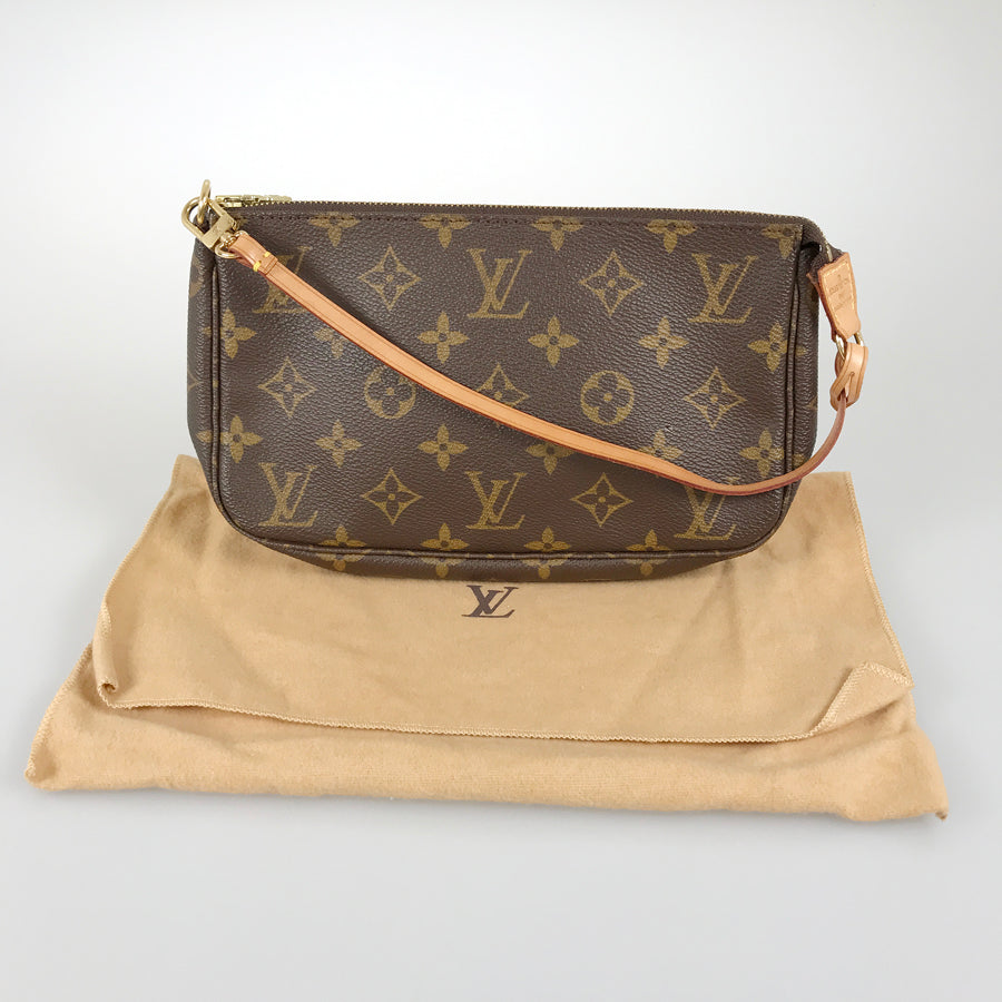 LOUIS VUITTON Monogram Pochette Accessoires M51980 Pouch