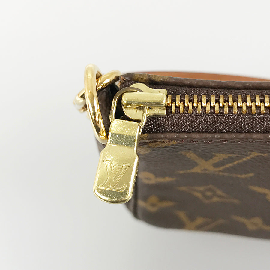 LOUIS VUITTON Monogram Pochette Accessoires M51980 Pouch