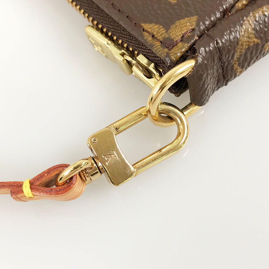LOUIS VUITTON Monogram Pochette Accessoires M51980 Pouch